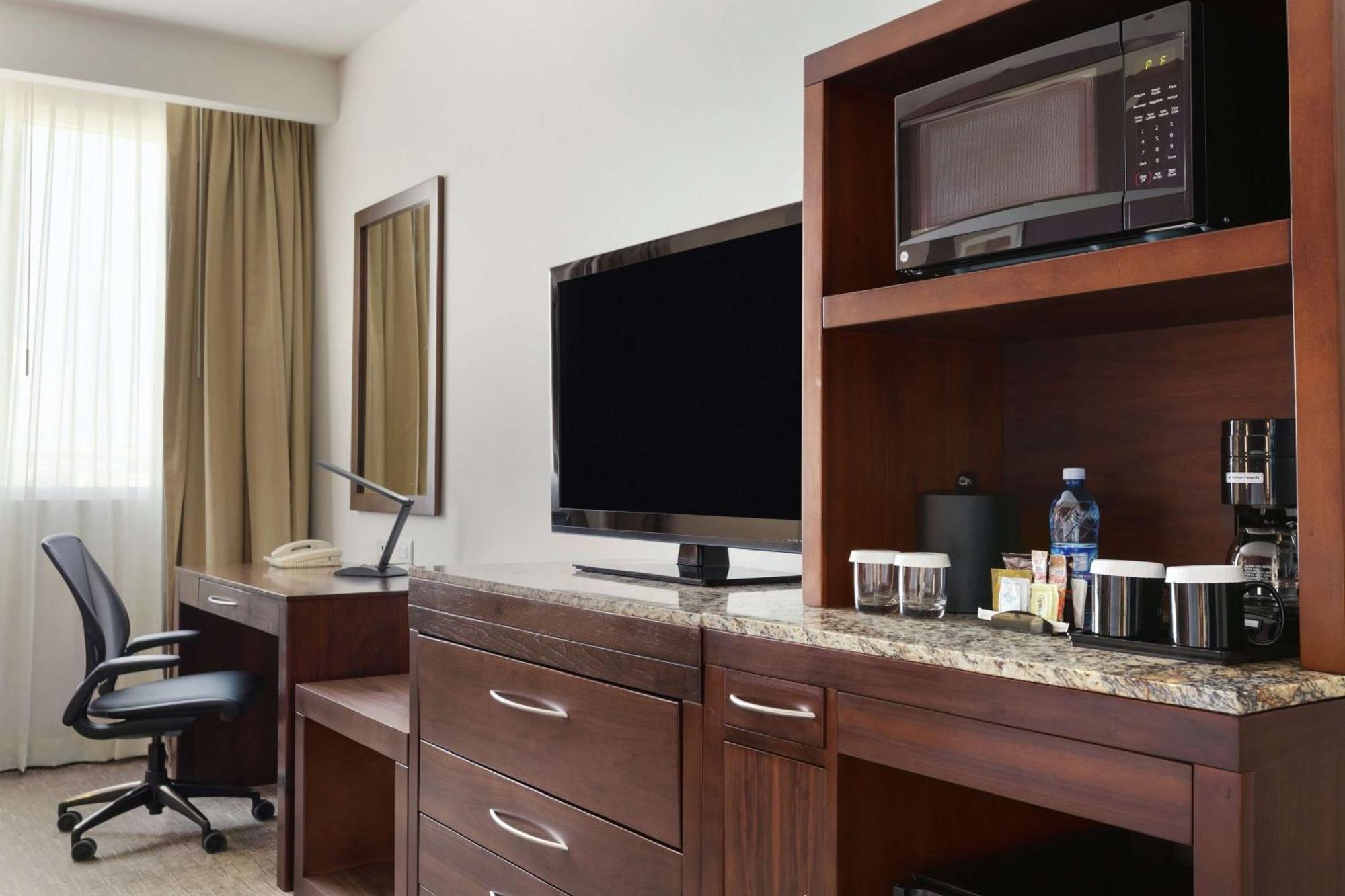 Hilton Garden Inn Querétaro Exteriör bild